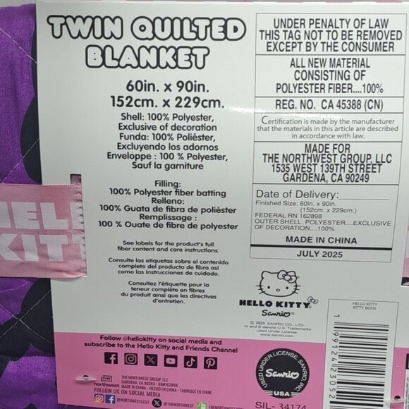 Sanrio Reversible Hello Kitty Halloween Twin Quilted Blanket Purple/ Black New - Picture 4 of 7